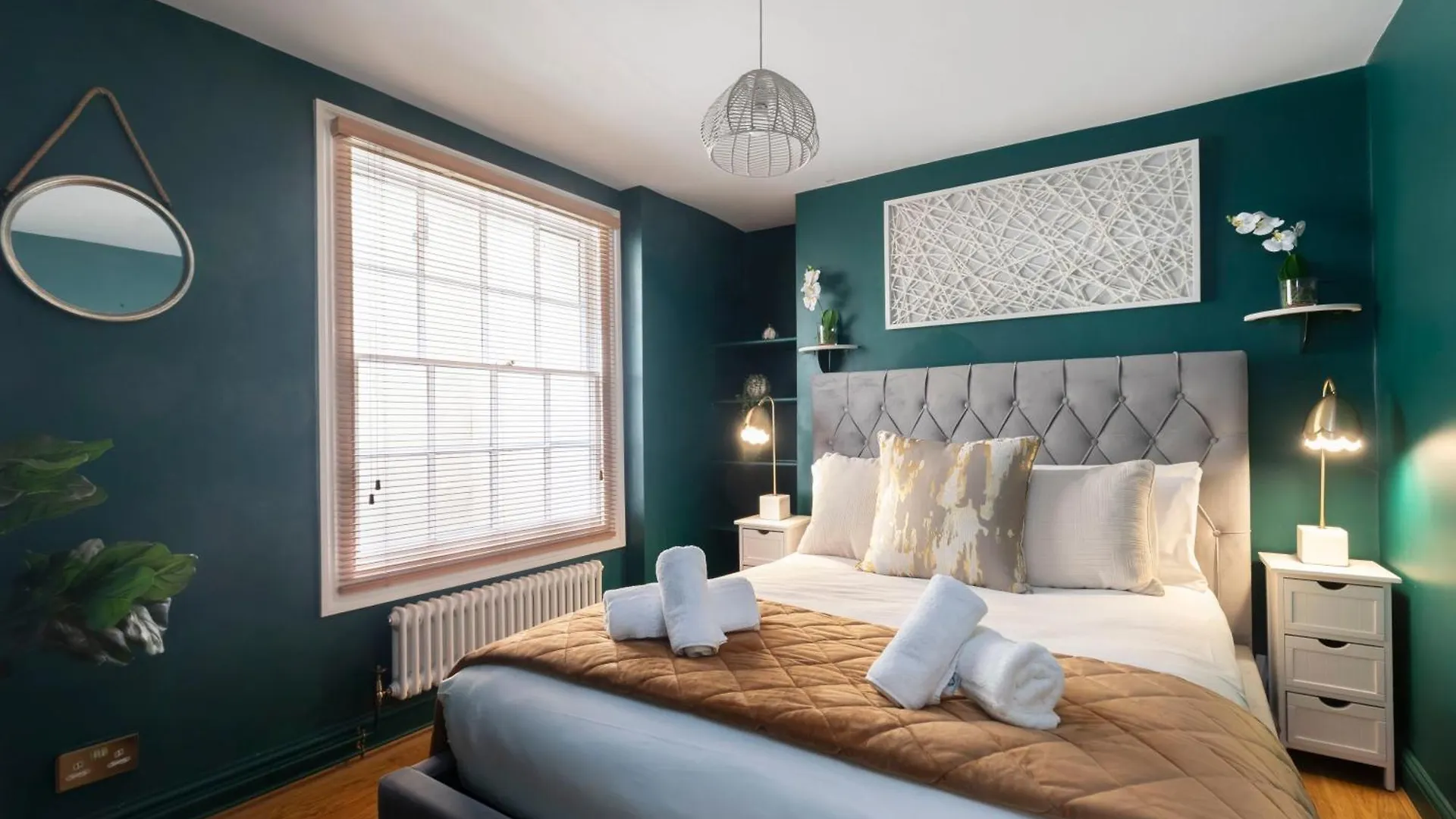Two Bedroom Period Flat In Montpellier Cheltenham Apartment