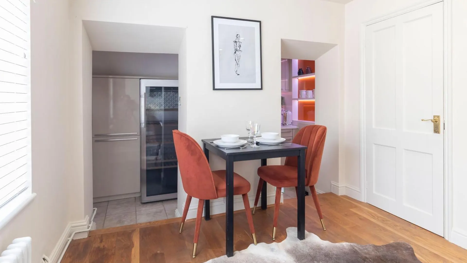 Apartment Two Bedroom Period Flat In Montpellier Cheltenham
