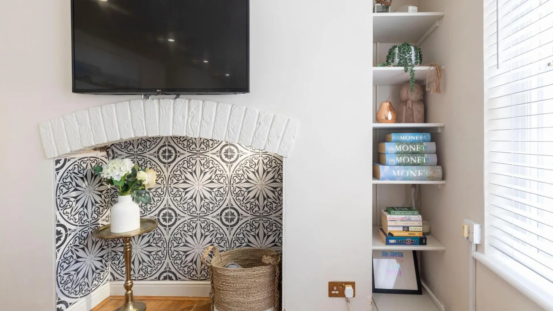 Daire Two Bedroom Period Flat In Montpellier Cheltenham